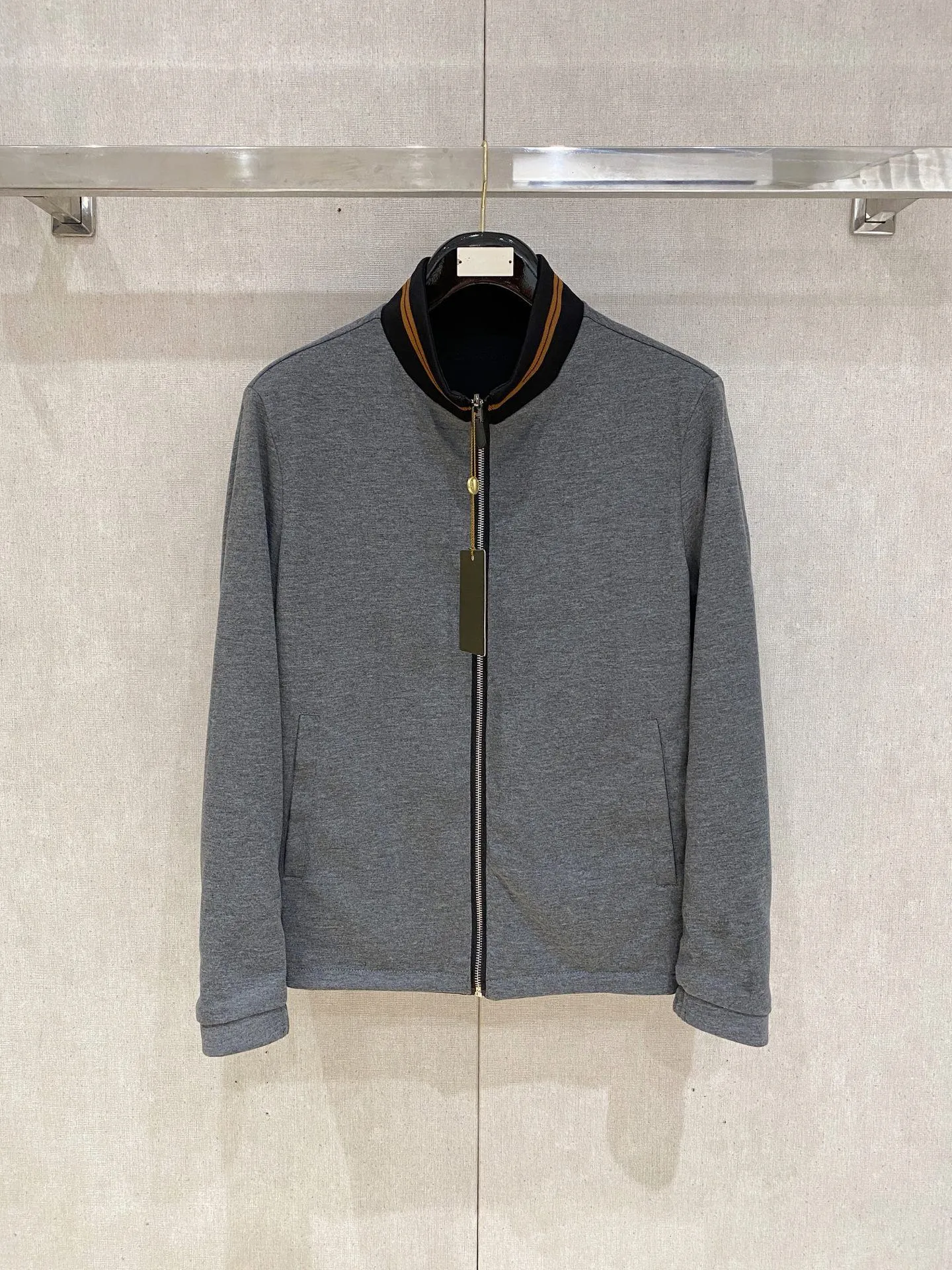LP Autumn and Winter New Arrival Original Reversible Jacket Classic Hot Sale version Simple and fashionable Versatile, soft and delicate to the touch, comfortable on the upper body. Original imported lettering hardware accessories are supplied to customers, representing the fine workmanship of the Factory. Black Blue Sizes: M-4XL